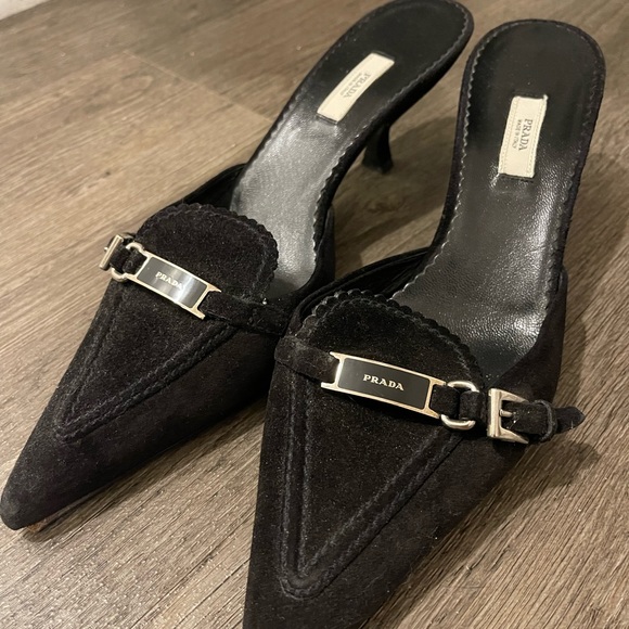 Prada heels. Size Eu 39, US 8.5. Good condition. Suede and leather - Picture 5 of 7
